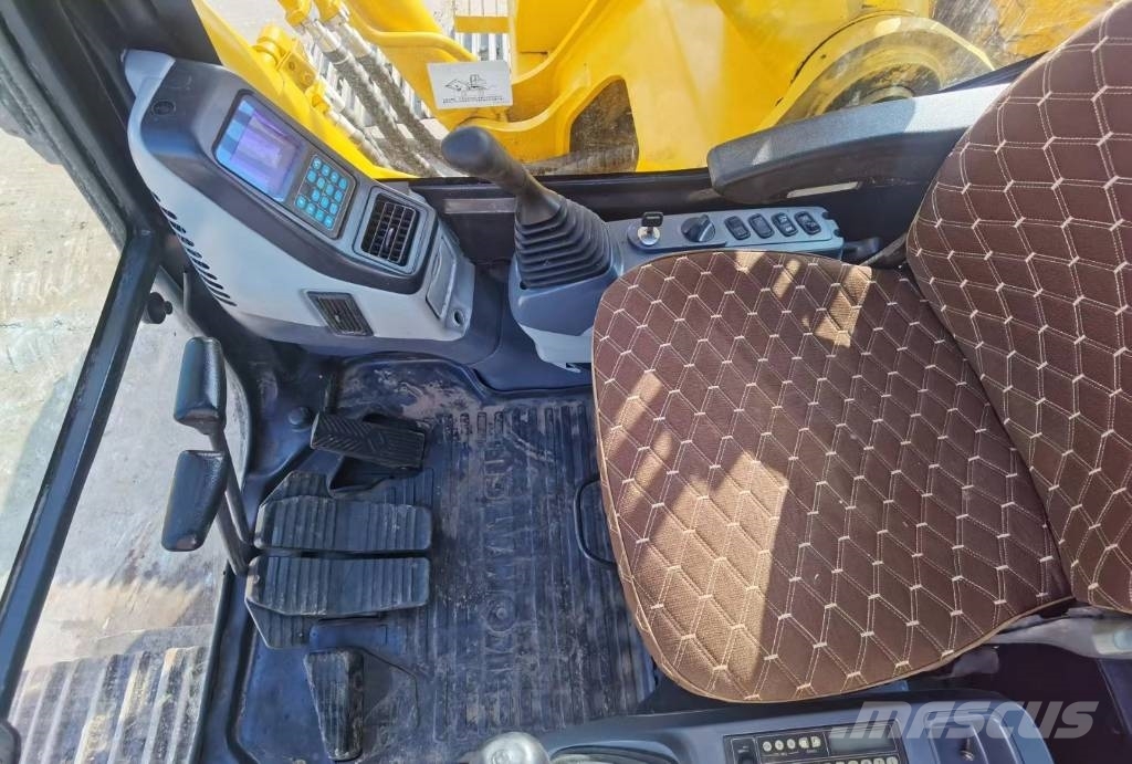 Komatsu PC 360 Paletli ekskavatörler