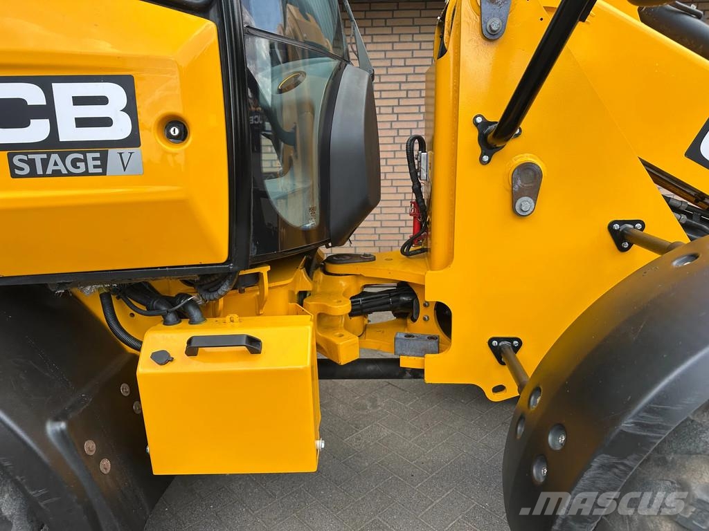 JCB TM220 SV A رافعة تلسكوبية
