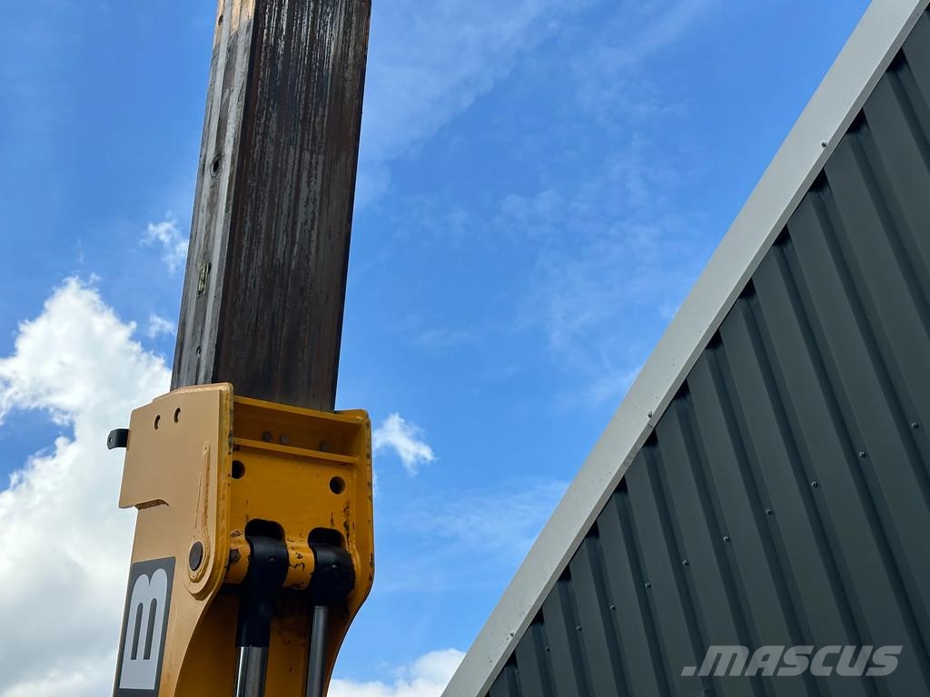 JCB TM220 SV A رافعة تلسكوبية