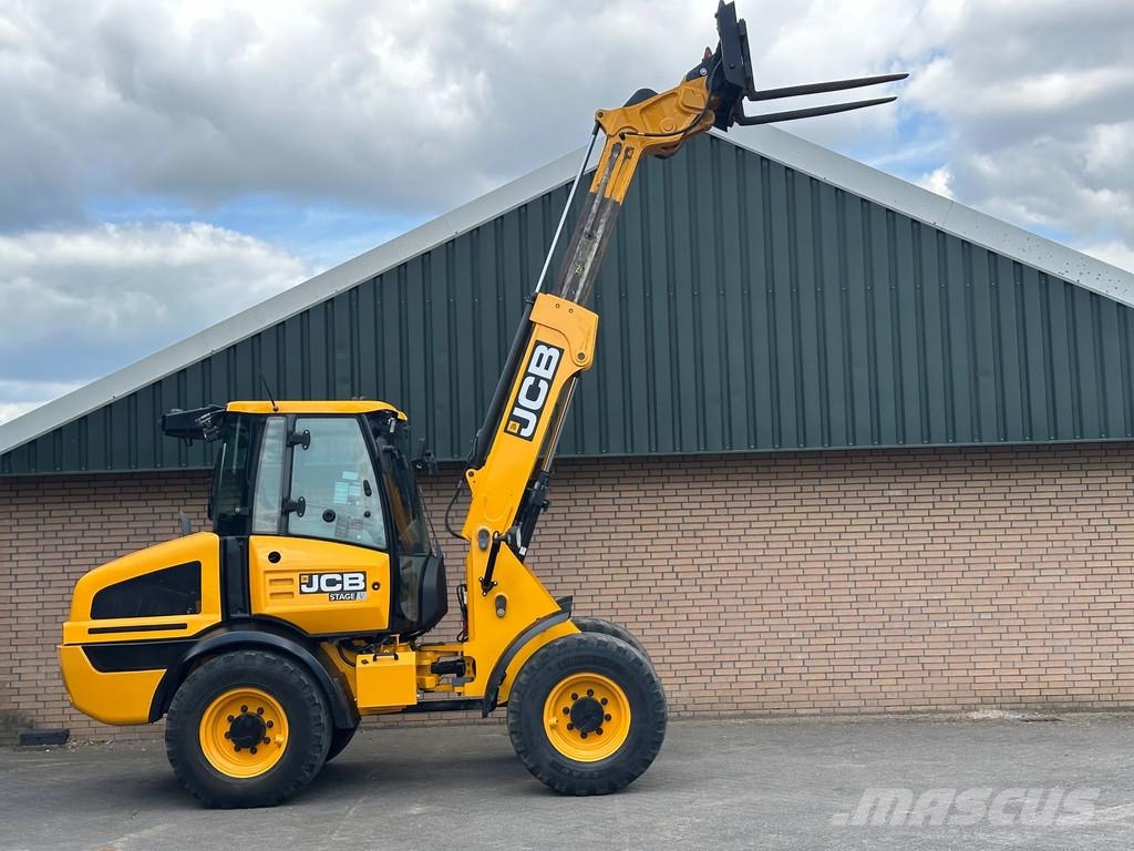 JCB TM220 SV A رافعة تلسكوبية