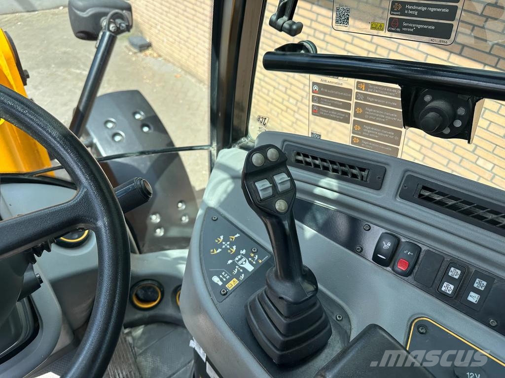 JCB TM220 SV A Teleskopiska hjullastare