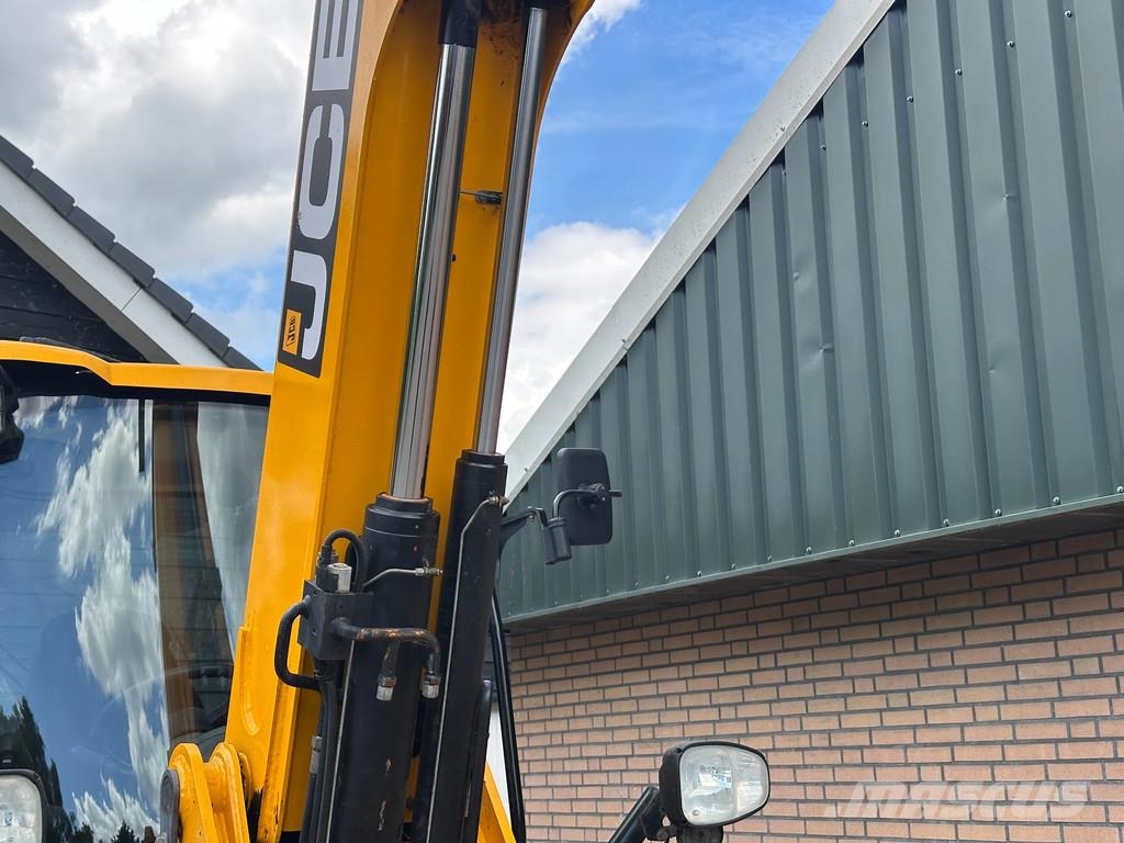 JCB TM220 SV A Teleskopiska hjullastare