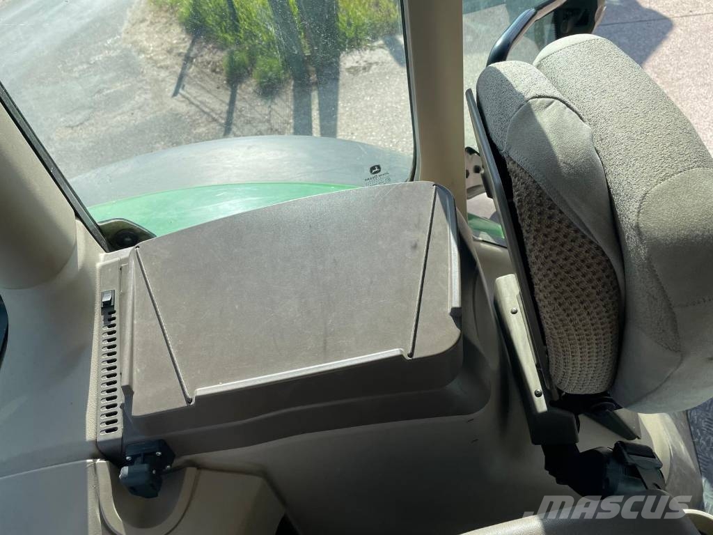 John Deere 6R 215 Трактори