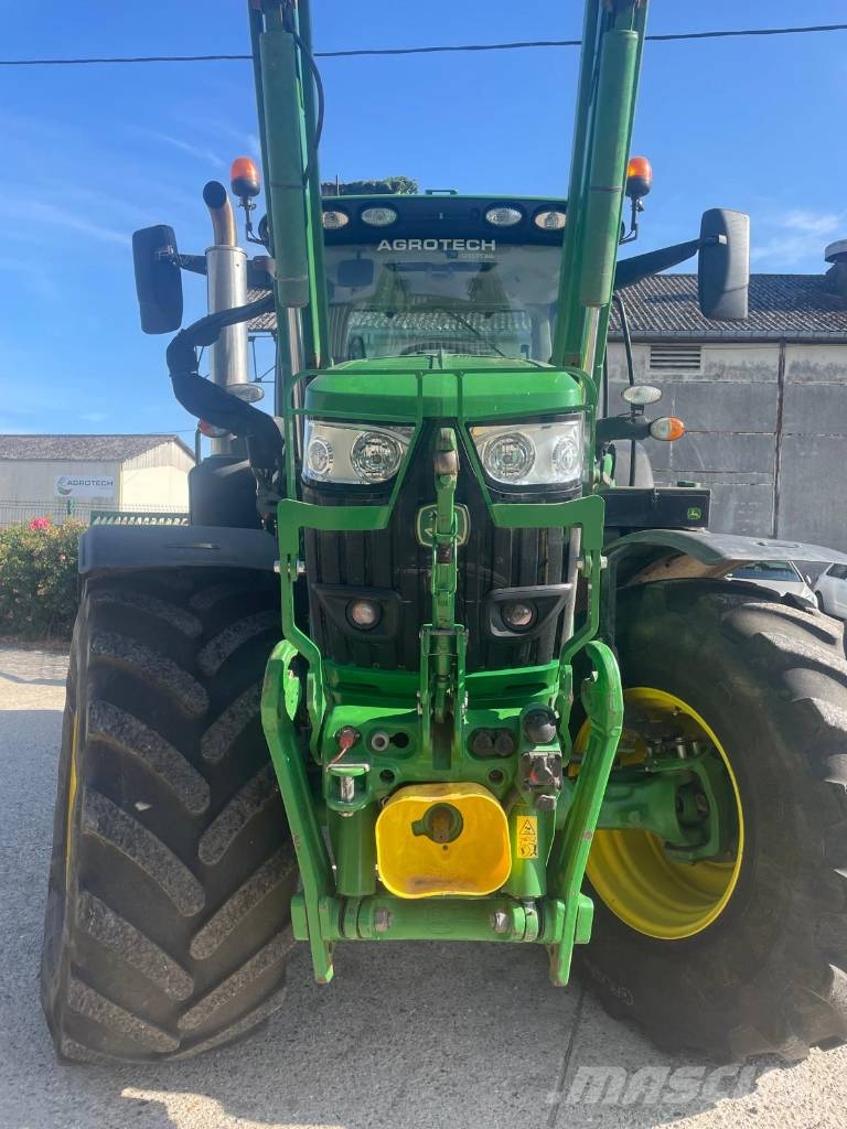 John Deere 6R 215 Трактори