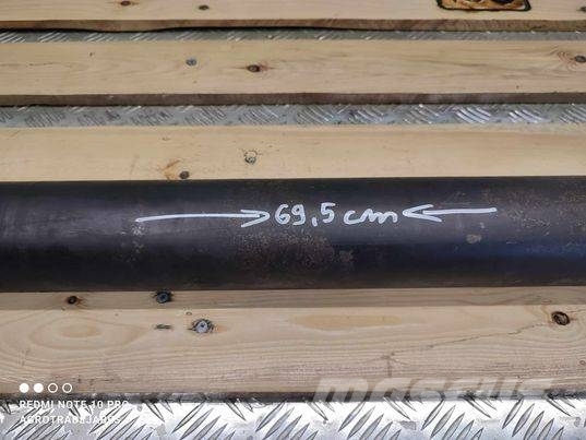 Spicer Spicer (69,5 cm)(C3-3-309) shaft Transmisija