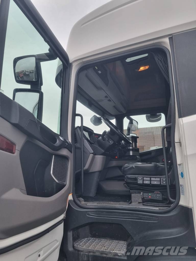 Scania R 450 Van Body Trucks