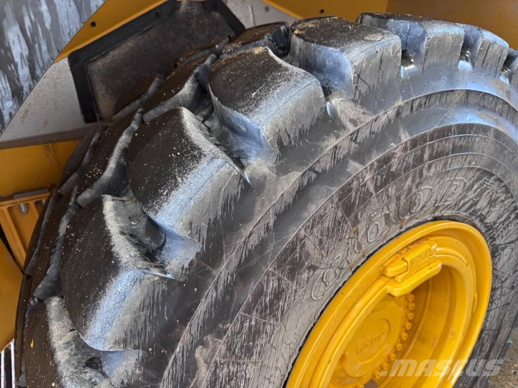 Volvo A30G Zglobni demperji