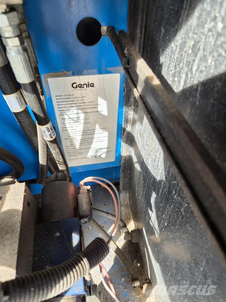 Genie Gs4069rt 4x4 schaarhoogwerker ruwterein Šķerveida pacēlāji
