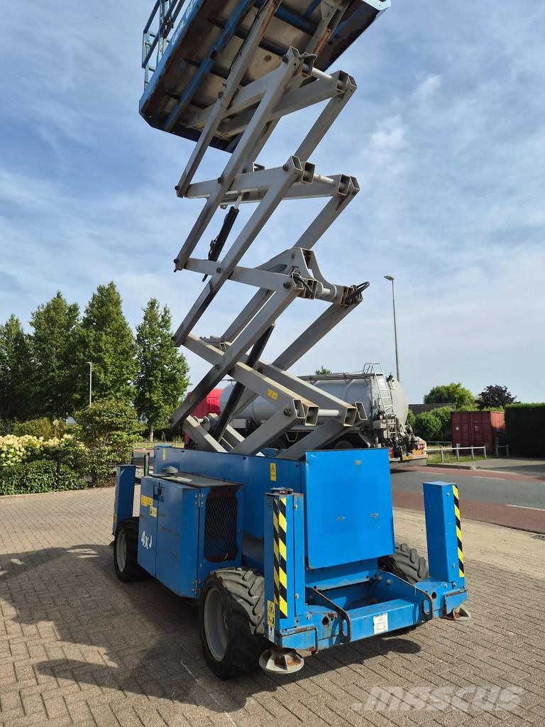 Genie Gs4069rt 4x4 schaarhoogwerker ruwterein Šķerveida pacēlāji
