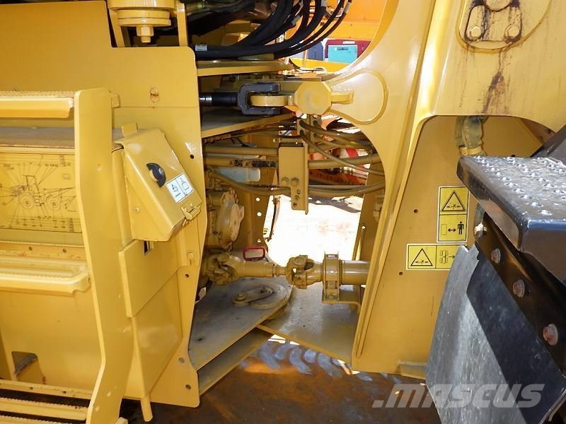 CAT 910M 輪胎式裝載機