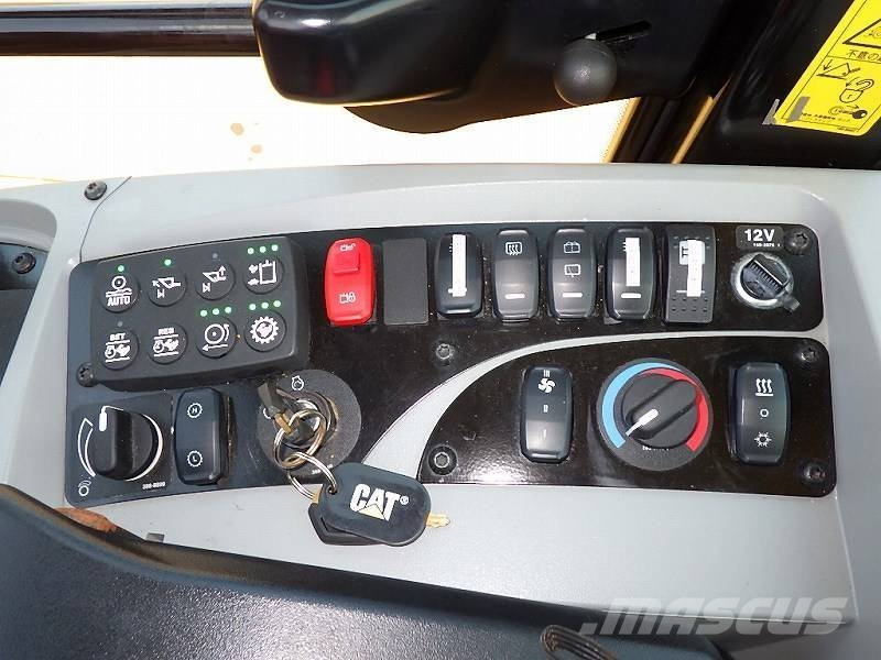 CAT 910M 輪胎式裝載機