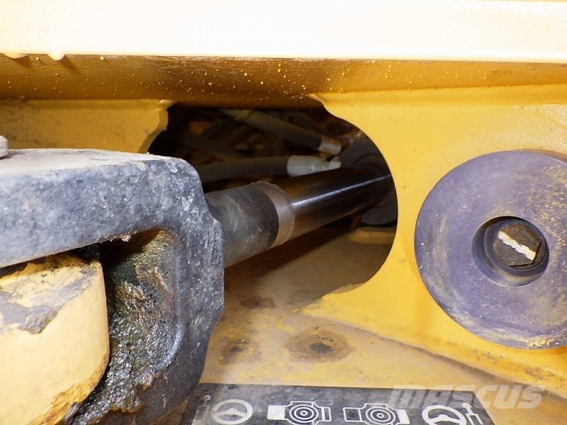 CAT 910M 輪胎式裝載機