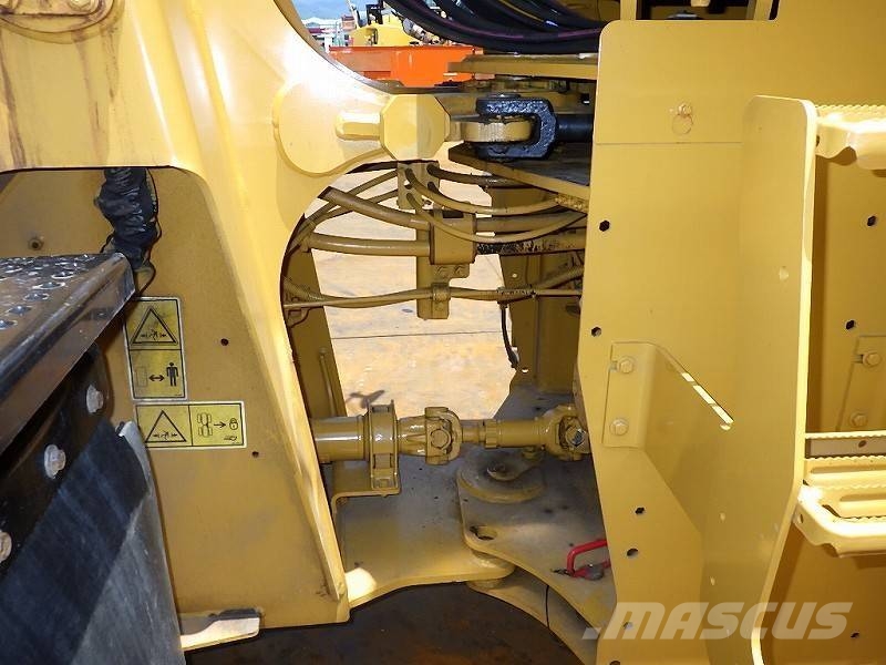 CAT 910M 輪胎式裝載機