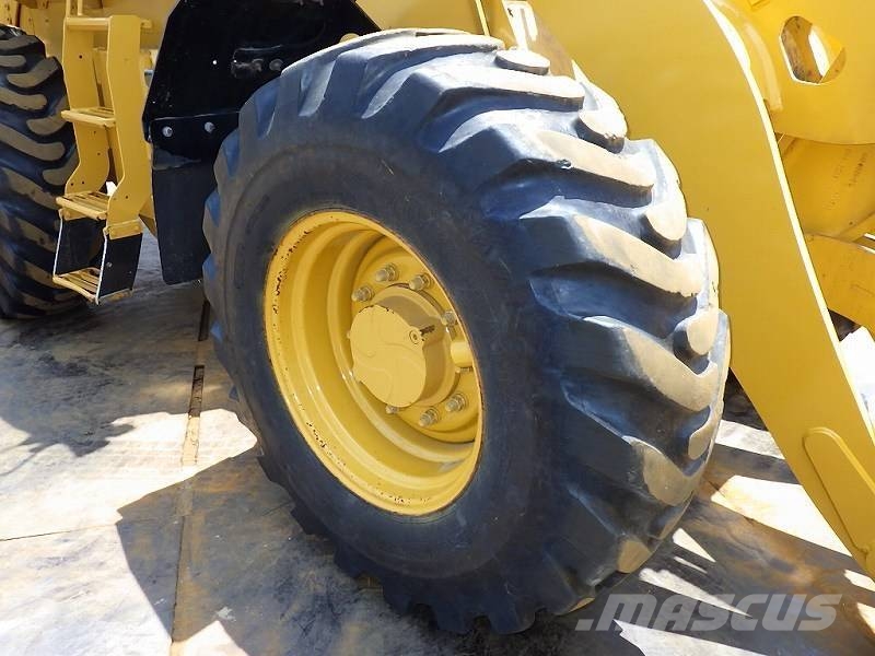 CAT 910M 輪胎式裝載機