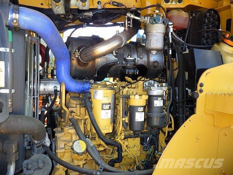 CAT 910M 輪胎式裝載機