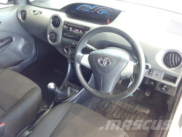 Toyota eitos Auto's