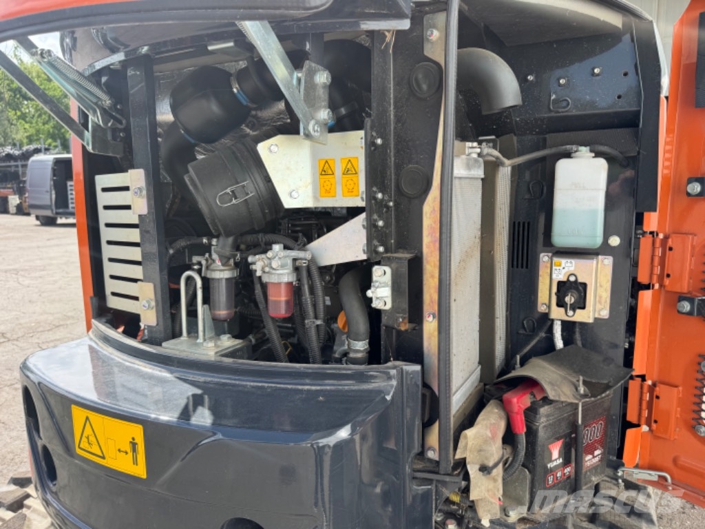 Hitachi ZX 26 U-6 Miniescavadeiras < 7t (Mini escavadeiras)