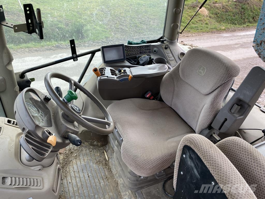 John Deere 6130R Traktori