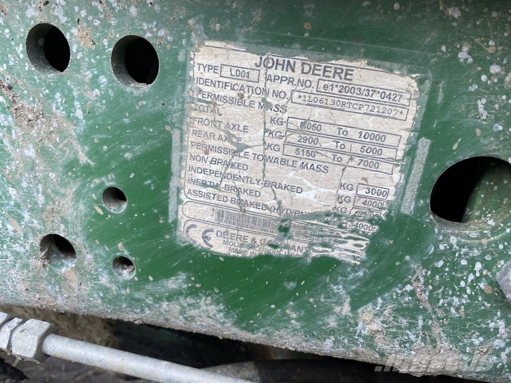 John Deere 6130R Traktori