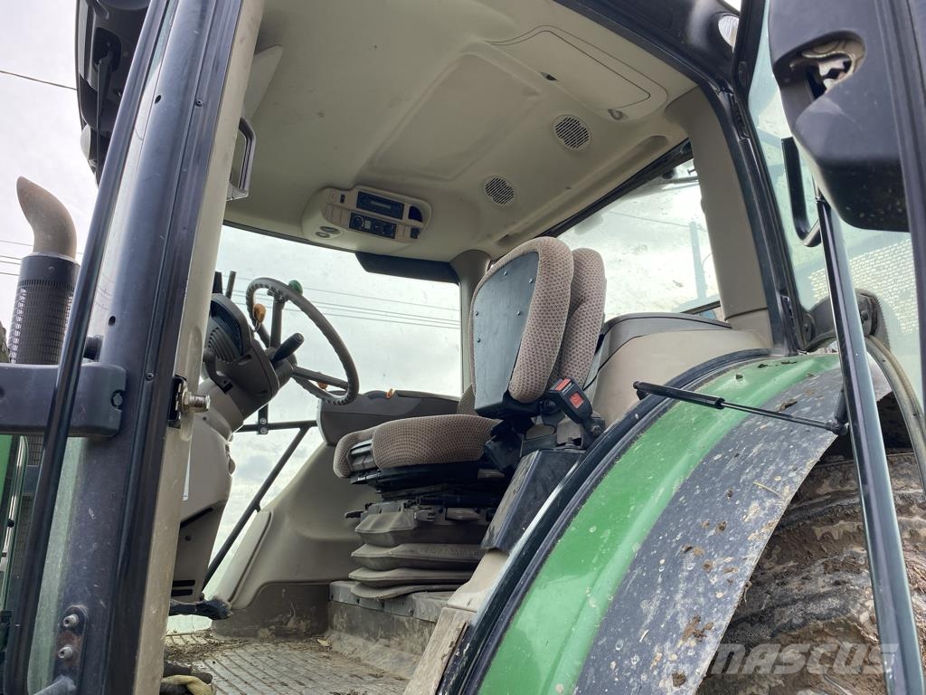 John Deere 6130R Traktori