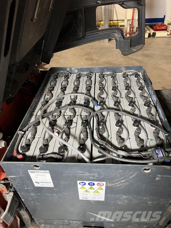 Linde E30/600HL-01 Elektriske trucker