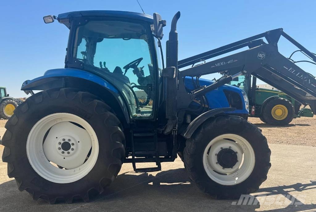 New Holland T6010 CON PALA LEON Tractoren