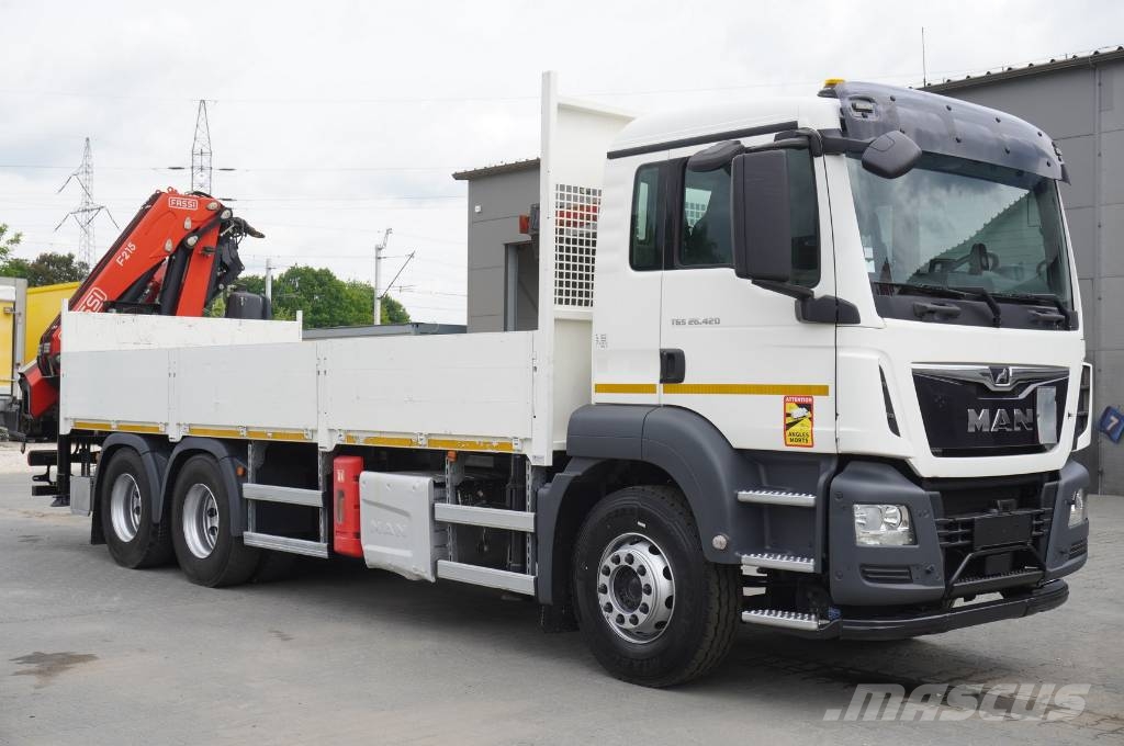 MAN TGS 26.420 6x4 / Fassi F215A.2.24 / remote control شاحنات مسطحة/مفصلية الجوانب