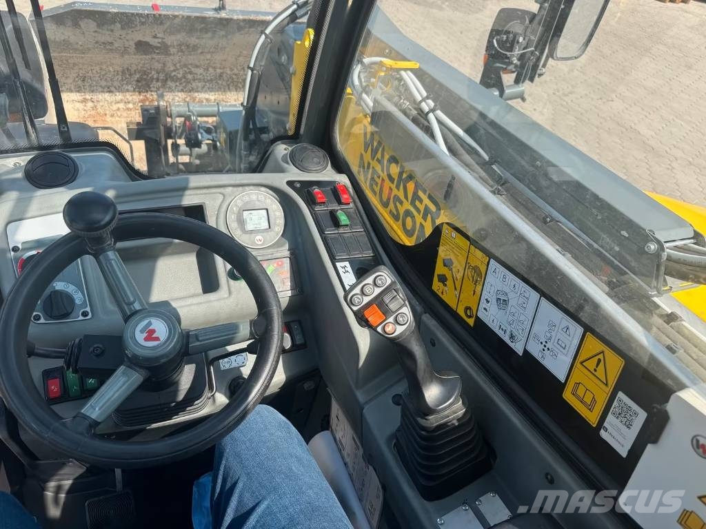 Wacker Neuson TH 522 Carretillas telescópicas