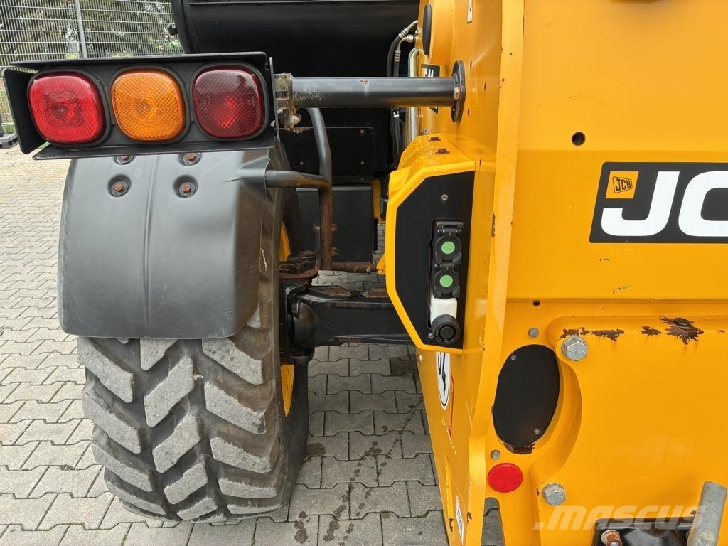 JCB 541-70 AGRI SUPER Teleszkópos rakodók
