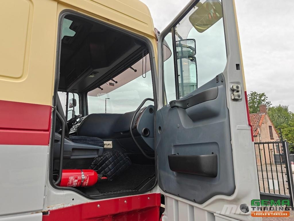 DAF XF95.430 FT 4x2 SpaceCab Euro2 - Manual Transmissi وحدات الجر