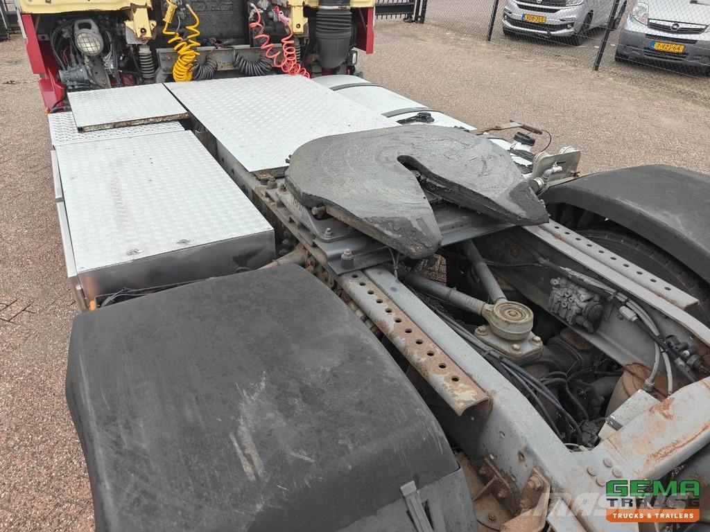 DAF XF95.430 FT 4x2 SpaceCab Euro2 - Manual Transmissi وحدات الجر