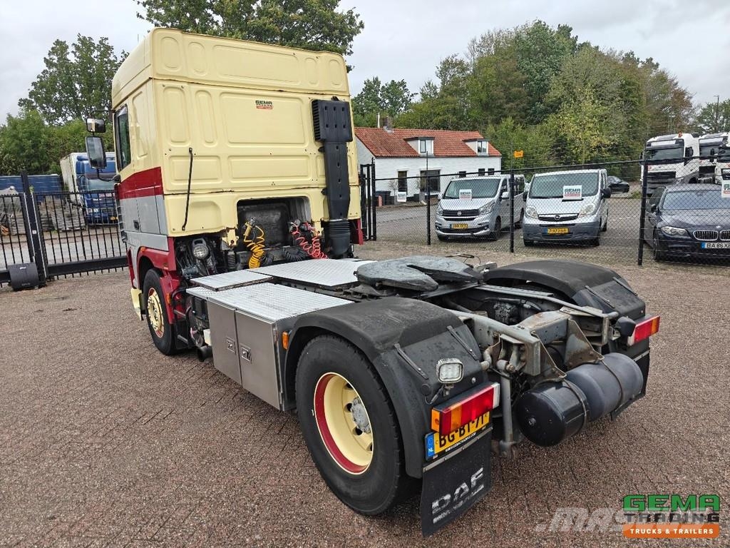 DAF XF95.430 FT 4x2 SpaceCab Euro2 - Manual Transmissi وحدات الجر