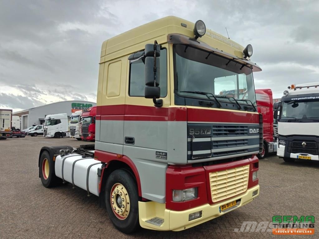 DAF XF95.430 FT 4x2 SpaceCab Euro2 - Manual Transmissi وحدات الجر