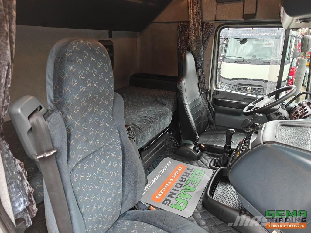 DAF XF95.430 FT 4x2 SpaceCab Euro2 - Manual Transmissi وحدات الجر