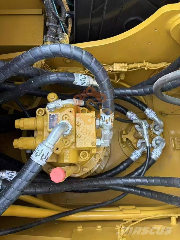 CAT 323 Bagri goseničarji