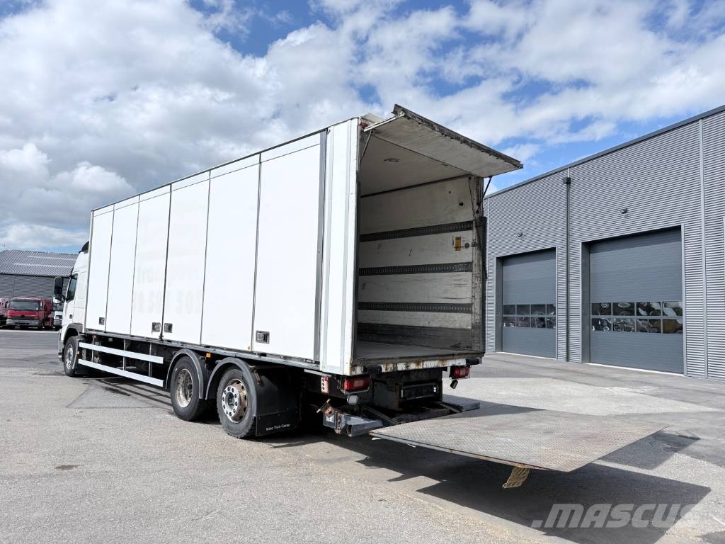 Volvo FM 330 6x2*4 Side opening 8.7 m Camiones con caja de remolque