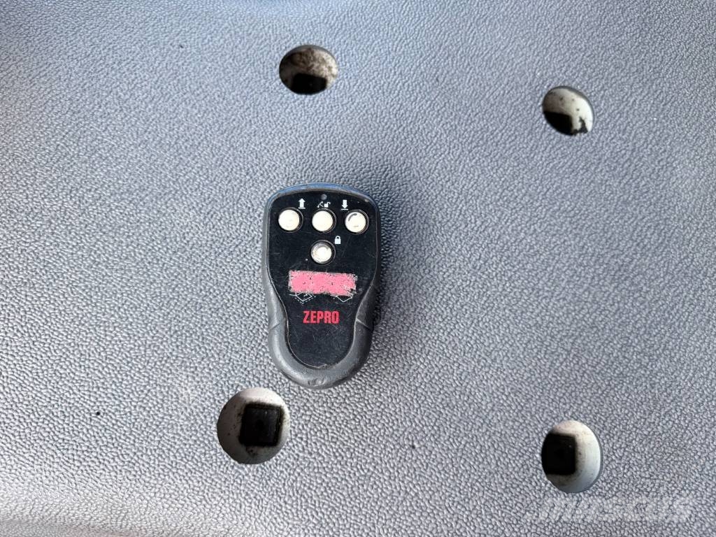 Volvo FM 330 6x2*4 Side opening 8.7 m Camiones con caja de remolque