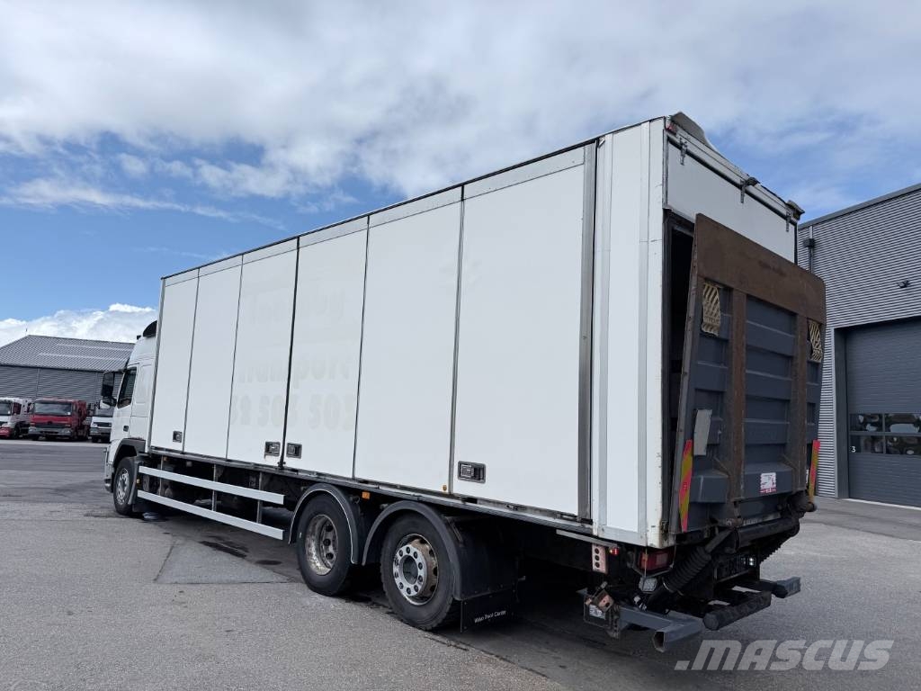 Volvo FM 330 6x2*4 Side opening 8.7 m Camiones con caja de remolque
