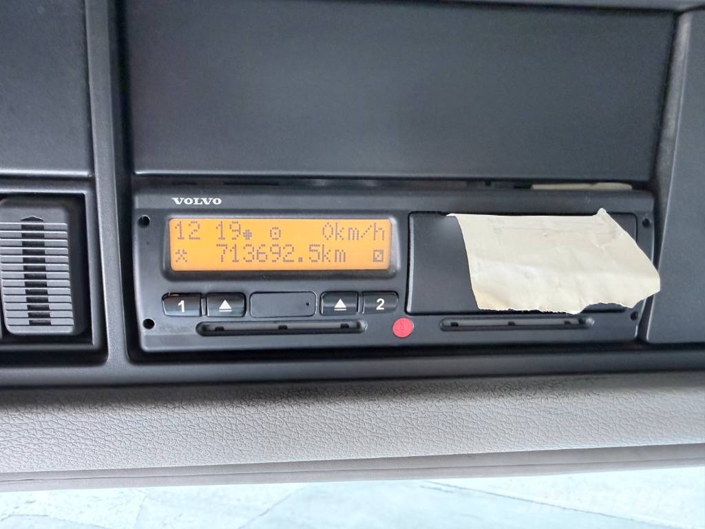Volvo FM 330 6x2*4 Side opening 8.7 m Camiones con caja de remolque