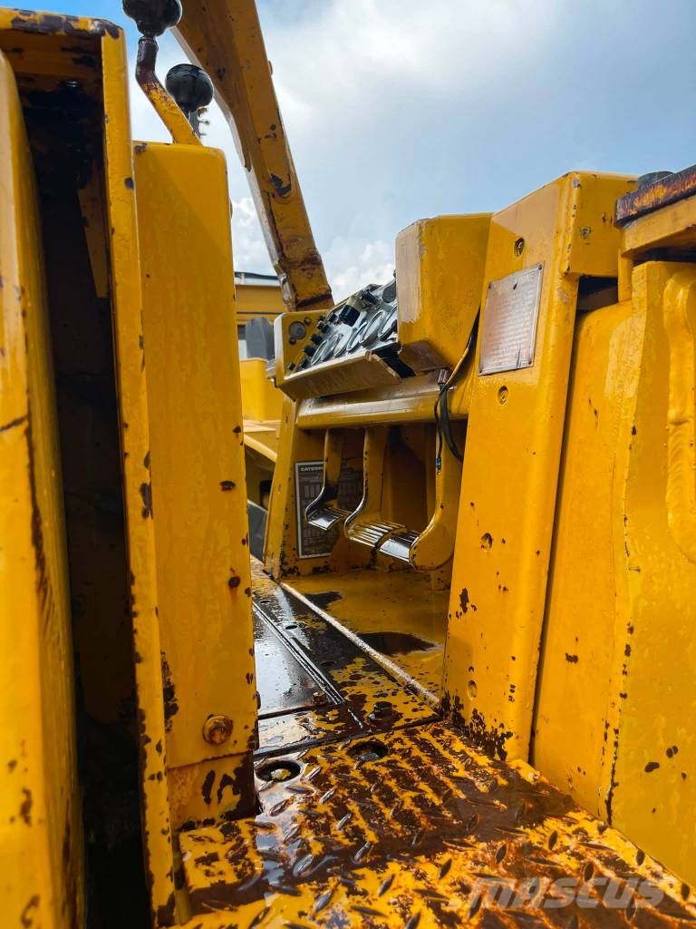 CAT 955 L 8Y Lánctalpas homlokrakodók