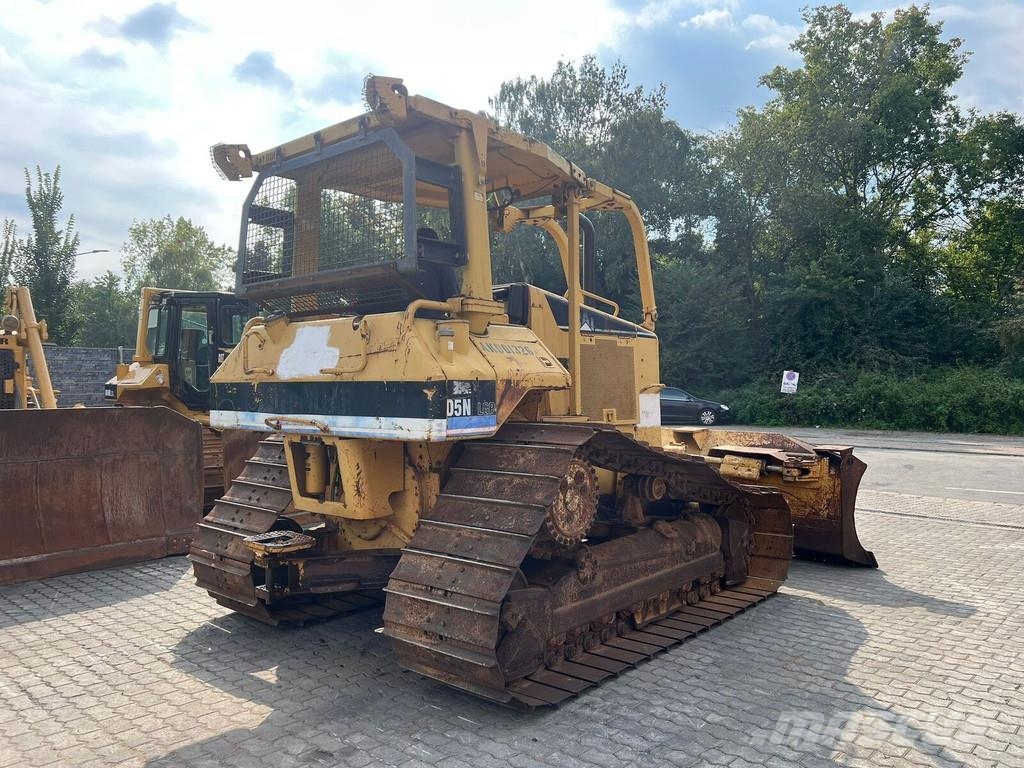 CAT D 5 N LGP Buldozer sobre oruga