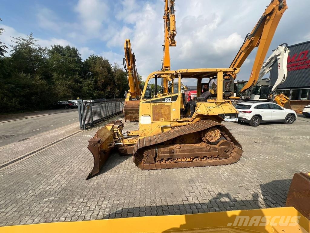 CAT D 5 N LGP Bouteurs sur chenilles
