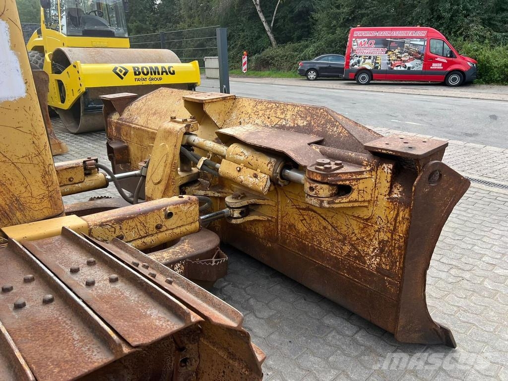 CAT D 5 N LGP Buldozer sobre oruga