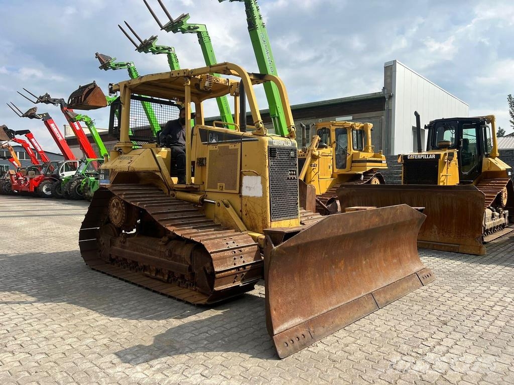 CAT D 5 N LGP Buldozer sobre oruga