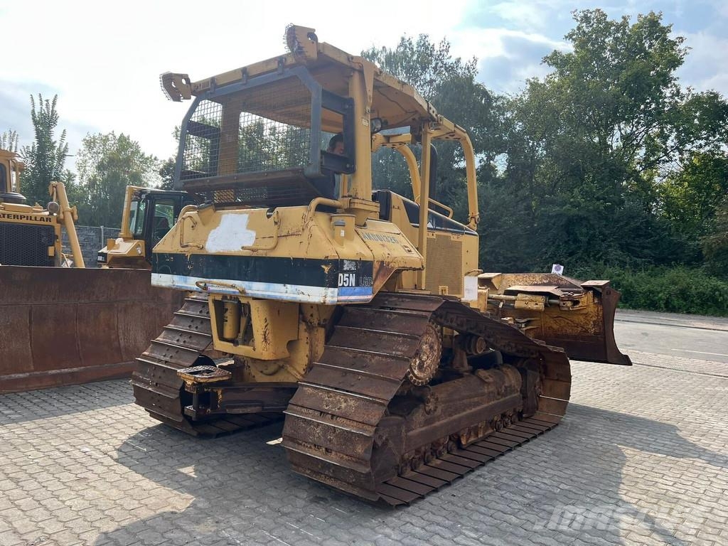 CAT D 5 N LGP Bouteurs sur chenilles