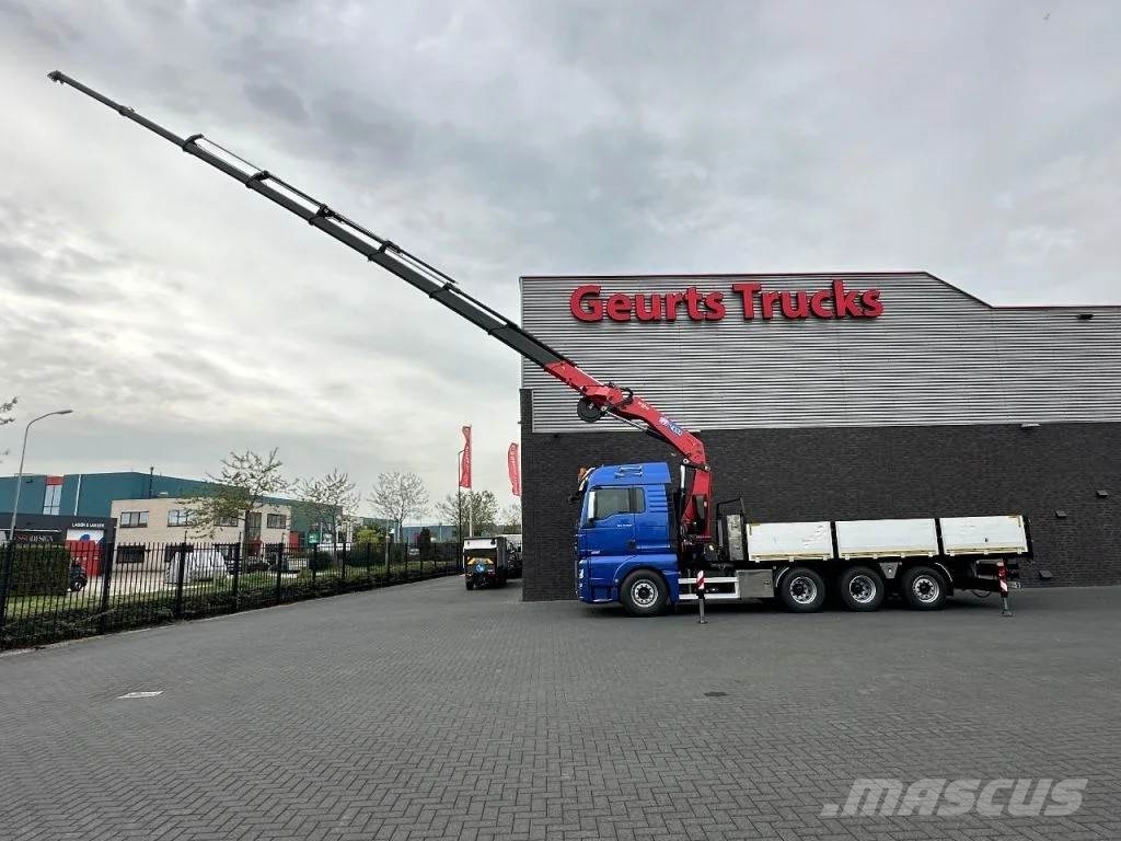 MAN TGX 33.560 8X4 TRIDEM + HMF 4020-K8 KRAAN/KRAN/CRA Автокранове