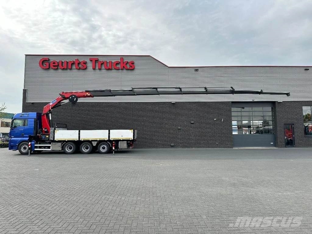 MAN TGX 33.560 8X4 TRIDEM + HMF 4020-K8 KRAAN/KRAN/CRA Автокранове
