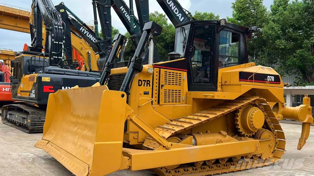 CAT D 7 R Bulldozer