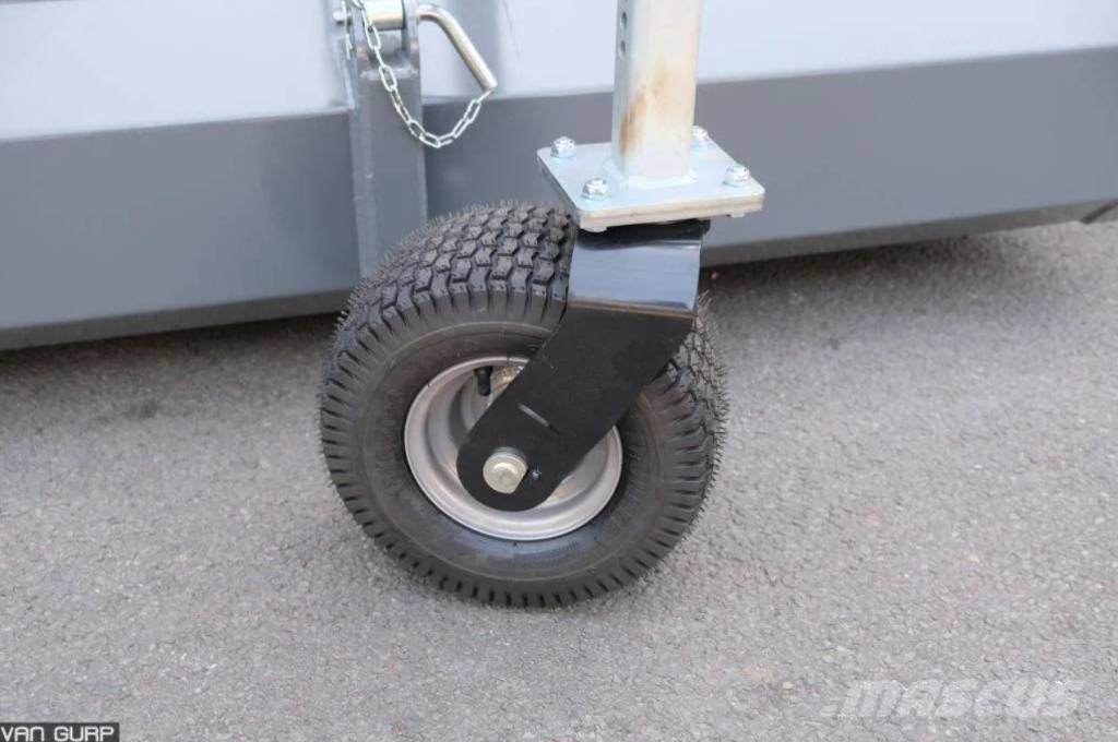 Eurotrac Veegmachine met hydraulische opvangbak 180cm Sweepers