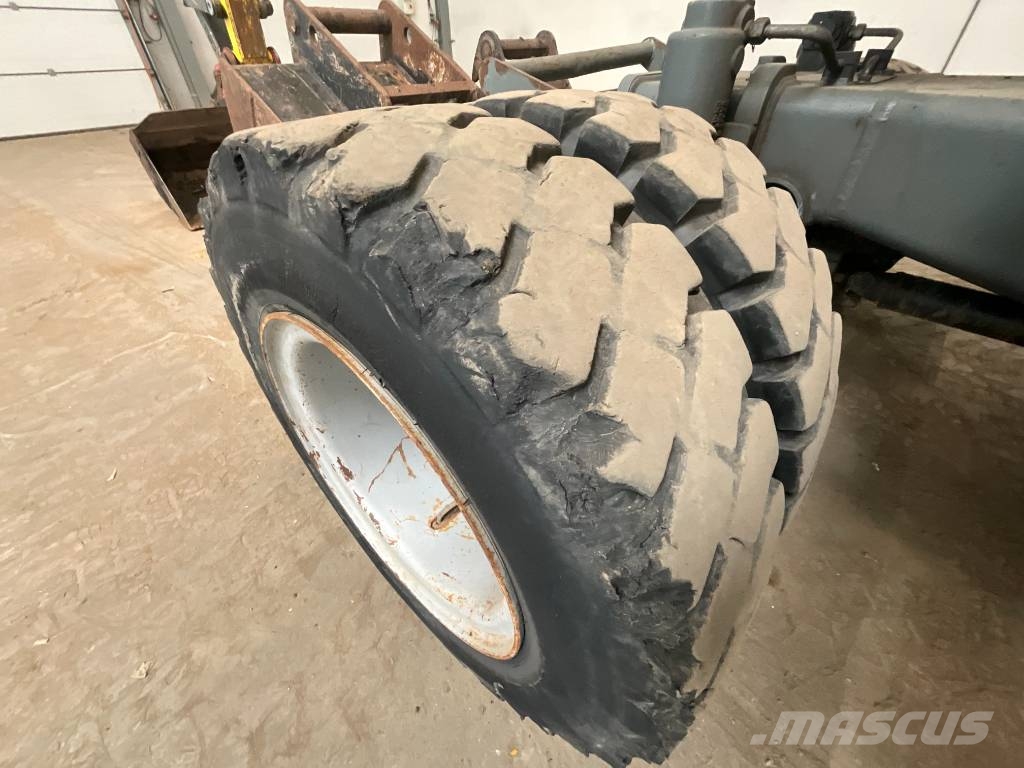Neuson 6503 WD Wielgraafmachines